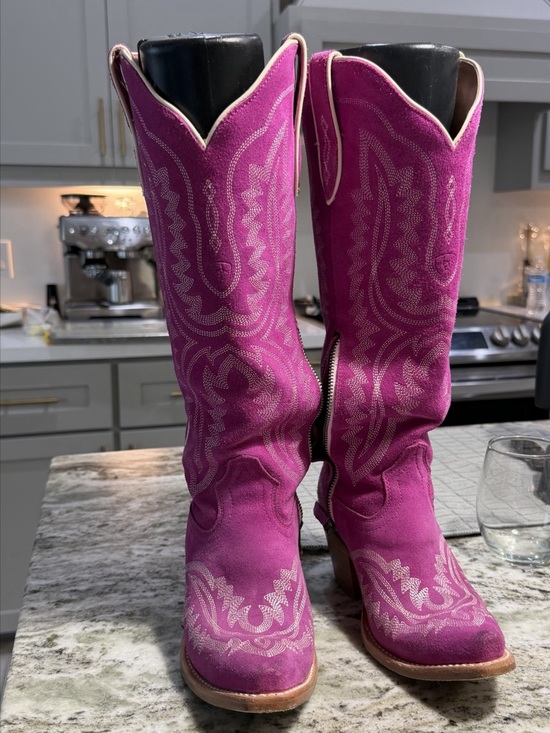 Ariat Shoes - Ariat Casanova Cowboy Western Boot Embroidered Western Boots Pink Magenta 7B